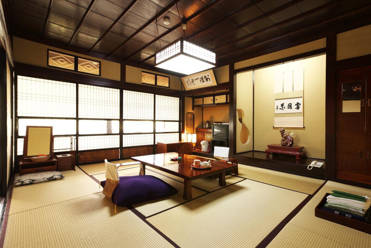 Hôtel Nishiya à Yonezawa Extérieur photo