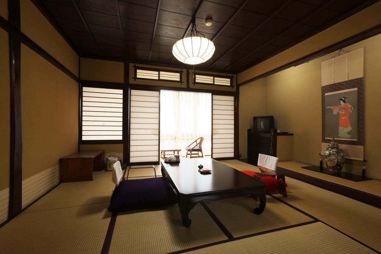Hôtel Nishiya à Yonezawa Extérieur photo