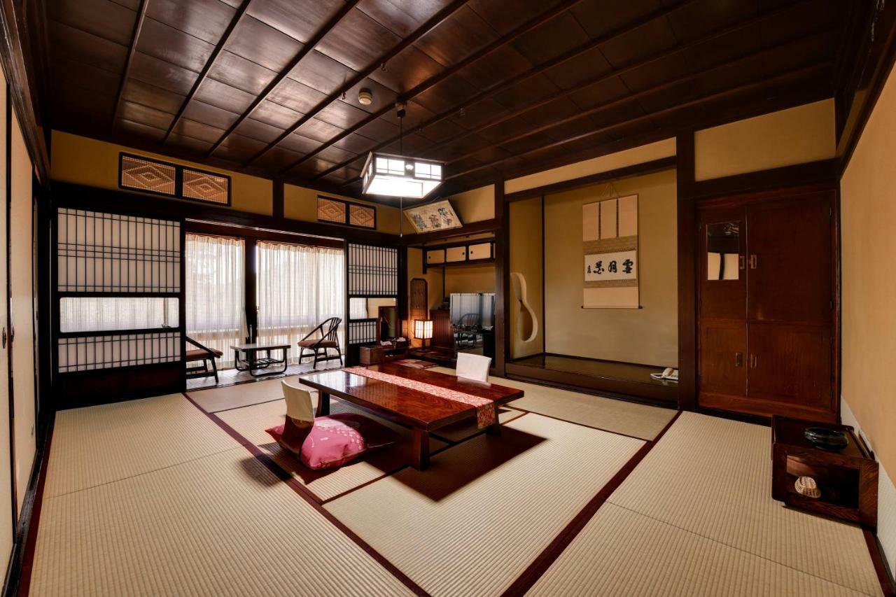 Hôtel Nishiya à Yonezawa Extérieur photo