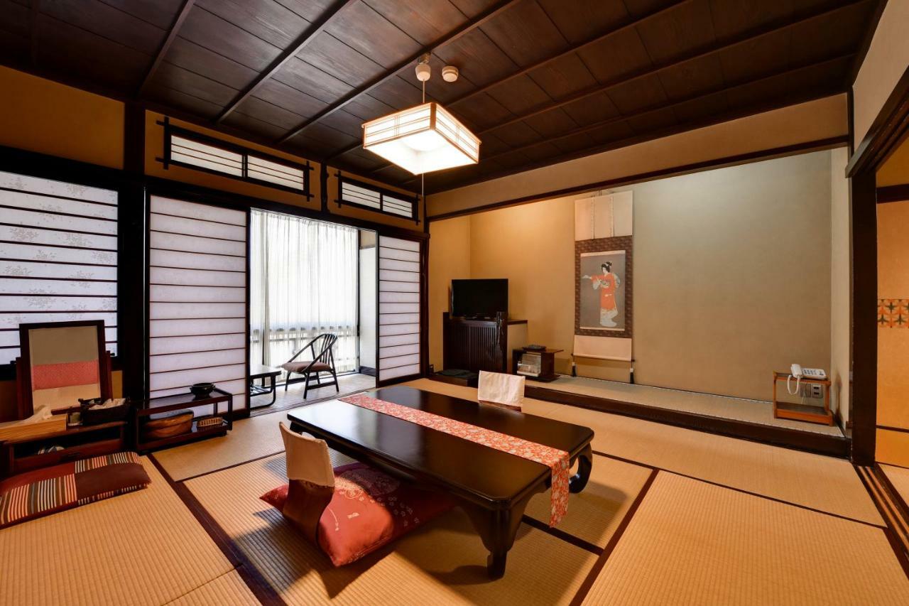 Hôtel Nishiya à Yonezawa Extérieur photo