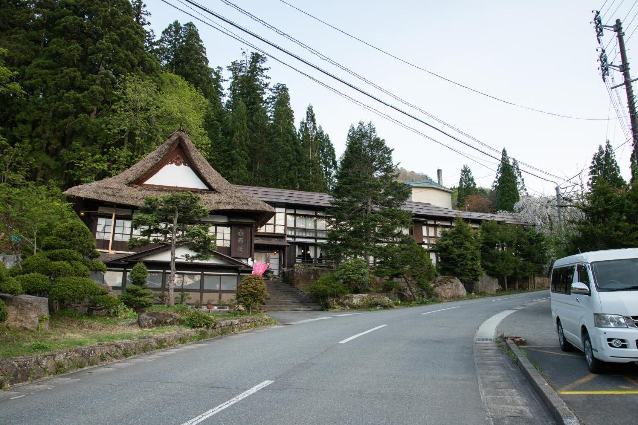 Hôtel Nishiya à Yonezawa Extérieur photo